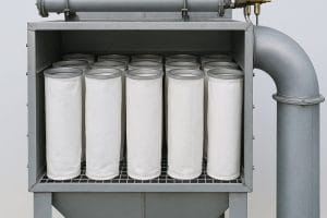 Cận cảnh túi lọc bụi công nghiệp và buồng lọc trong nhà máy